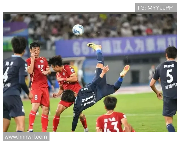 足球明星虚拟特效视频带你领略超现实的竞技魅力与精彩瞬间